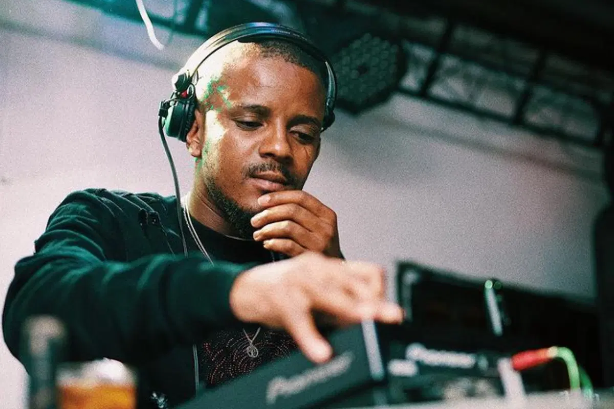 Profile | African Music Library